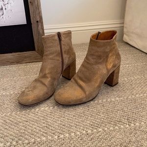 Coclico Heeled Booties